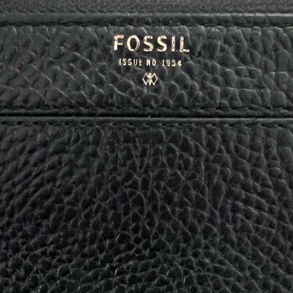 FOSSIL Pebble LEATHER Wallet Black Yellow Tassel Zip A Round Closure No Callouts - Picture 3 of 14
